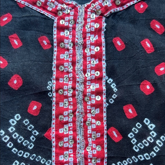 Vintage Funky Patterned Embroidered Dress w/ Sequins and beaded detailing - Picture 3 of 9